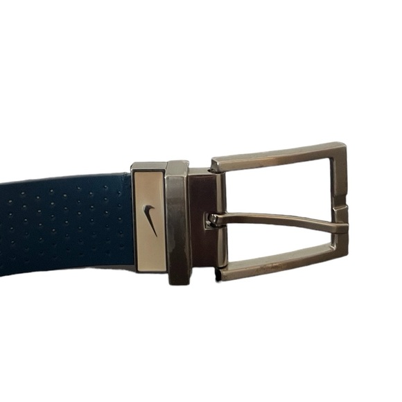 Nike - Reversible Perforated Leather Belt - Blue / White - Size 38 - Picture 1 of 5